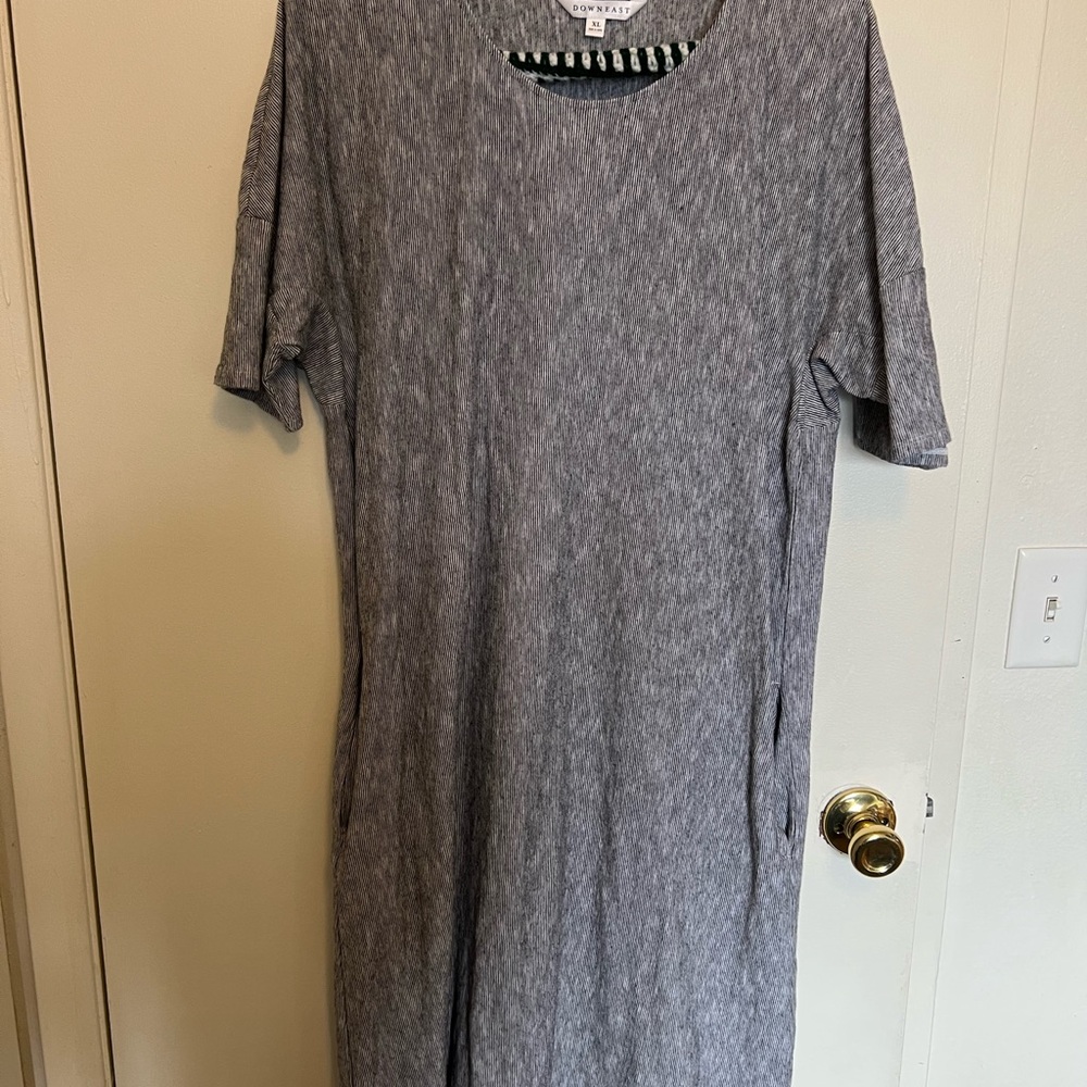 DownEast Gray and White Knit Top